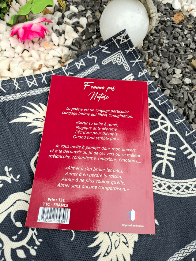 Femme par Nature – Poèmes sur le féminin, l’amour et la douceur intérieure